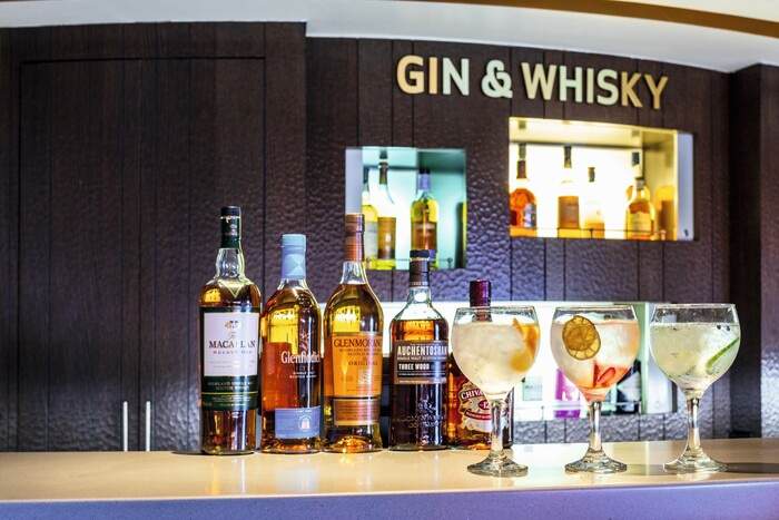 Marella Explorer - Squid & Anchor 3.jpg